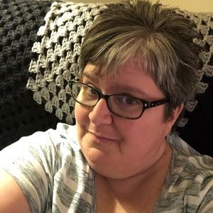 Meet your Posher, Debbie